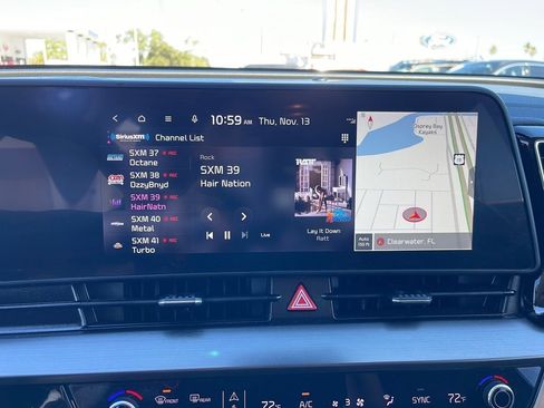 Used 2024 Kia Sportage EX image 18