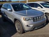 Used 2017 Jeep Grand Cherokee Limited image 2