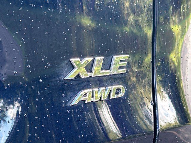 Used 2025 Toyota RAV4 XLE AWD/4WD image 6