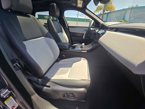 Used 2026 Land Rover Range Rover Velar Dynamic SE AWD/4WD image 10