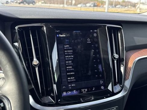 Used 2024 Volvo S60 B5 Plus image 19