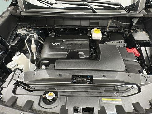 Used 2023 Nissan Pathfinder SL w/ SL Premium Package AWD/4WD image 23