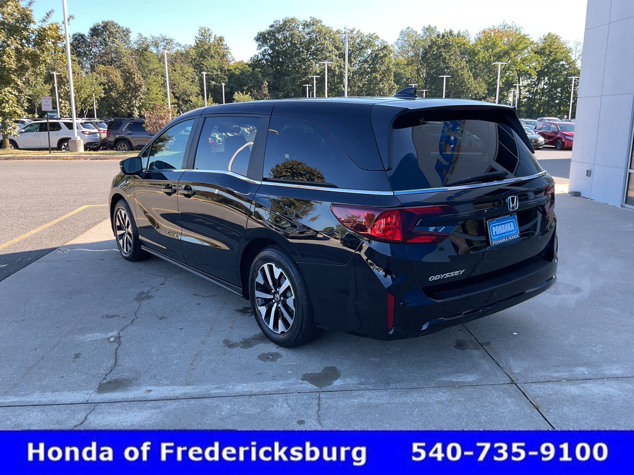 Used 2026 Honda Odyssey EX-L image 3