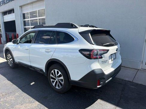 Used 2020 Subaru Outback Premium AWD/4WD image 2