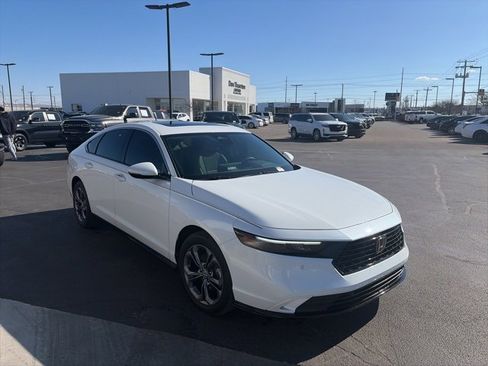 Used 2025 Honda Accord EX-L image 3