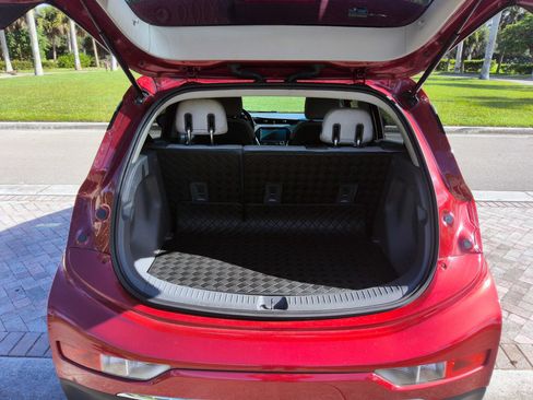 Used 2017 Chevrolet Bolt LT FWD image 50