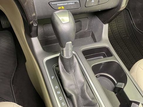 Used 2017 Ford Escape Titanium AWD/4WD image 30