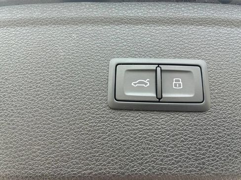 Used 2022 Audi Q5 2.0T Premium Plus AWD/4WD image 8