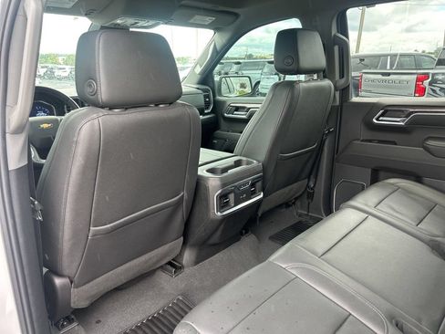 Used 2023 Chevrolet Silverado 1500 LTZ w/ LTZ Convenience Package II AWD/4WD image 48