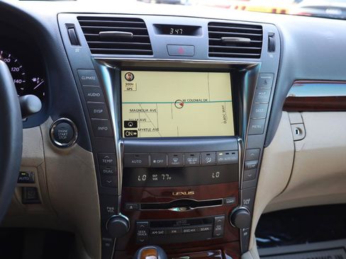 Used 2008 Lexus LS 460 RWD image 10