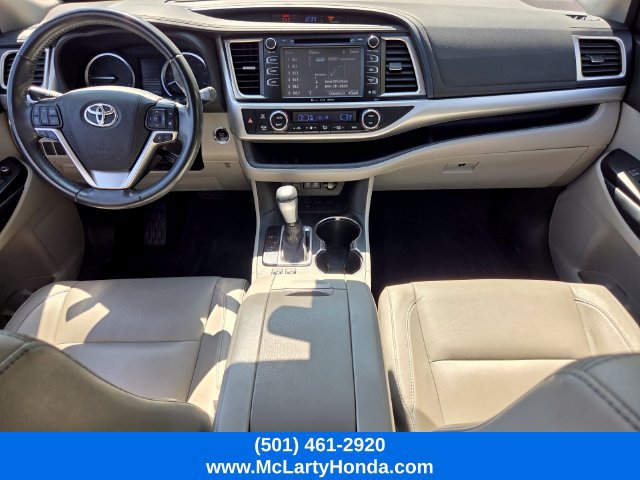 Used 2018 Toyota Highlander XLE FWD image 15