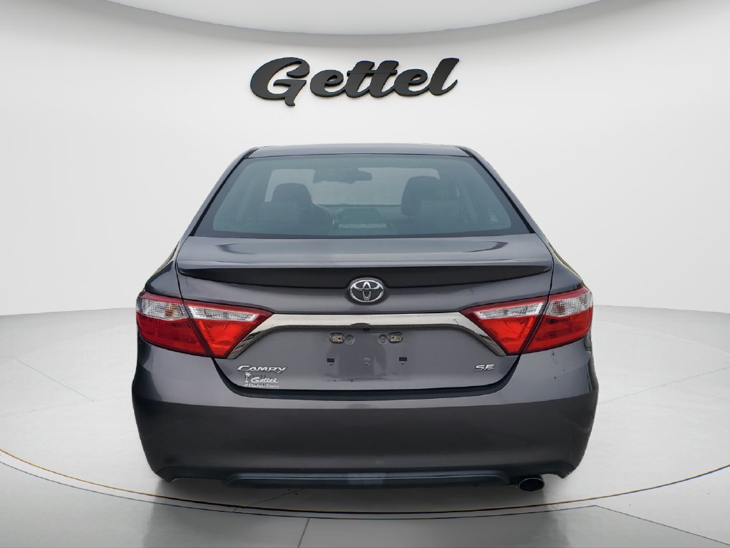 Used 2016 Toyota Camry SE FWD image 4