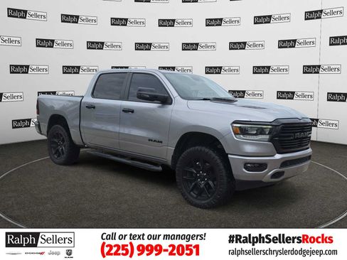 Used 2024 RAM 1500 Laramie AWD/4WD image 1
