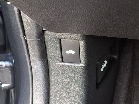 Used 2025 Honda Accord SE image 26