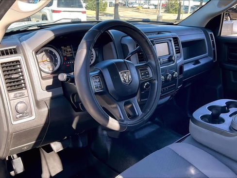 Used 2018 RAM 2500 Tradesman w/ Chrome Appearance Group image 16