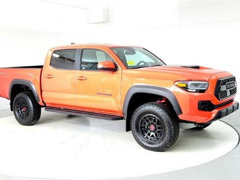 Used 2023 Toyota Tacoma TRD Pro AWD/4WD image 7