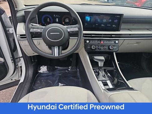 Certified 2025 Hyundai Tucson SE AWD/4WD image 15