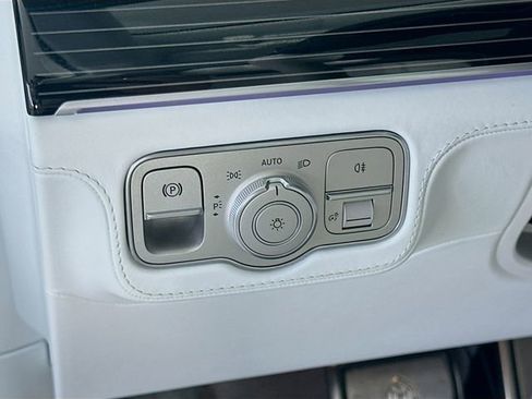 Certified 2023 Mercedes-Benz Maybach GLS 600 Maybach GLS 600 image 10