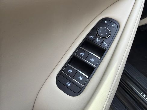 Used 2023 INFINITI QX60 Sensory w/ Vision Package AWD/4WD image 15