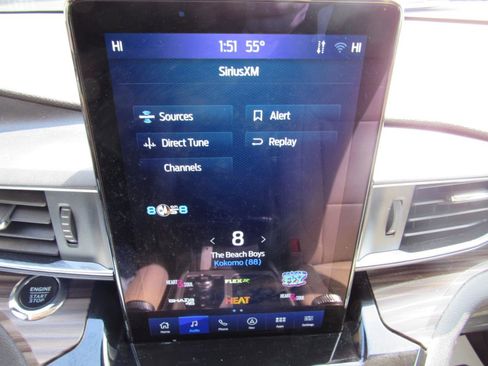 Used 2023 Ford Explorer Limited w/ Limited Technology Package image 16