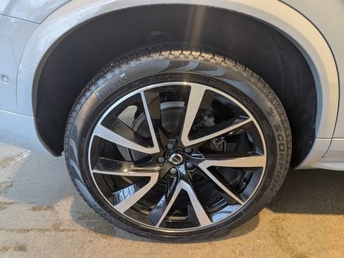 Used 2024 Volvo XC90 B6 Plus w/ Protection Package Premier image 8