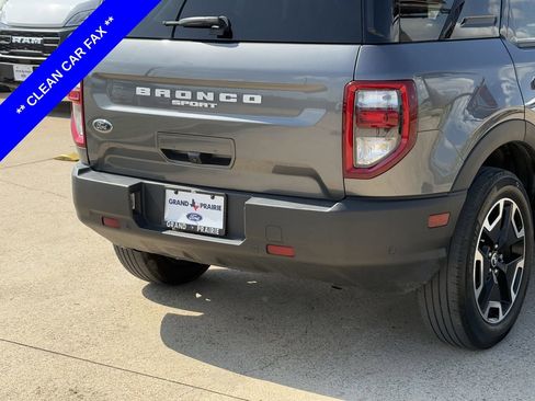 Used 2023 Ford Bronco Sport Outer Banks w/ Tech Package AWD/4WD image 8