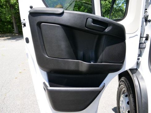Used 2019 RAM ProMaster 2500 FWD image 12