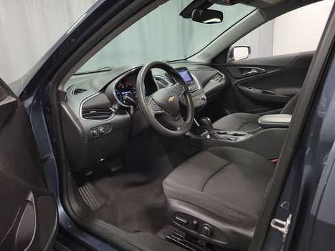 Used 2019 Chevrolet Malibu LT FWD image 13