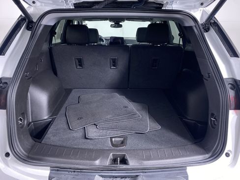 Certified 2024 Chevrolet Blazer LT w/ Convenience Package image 13