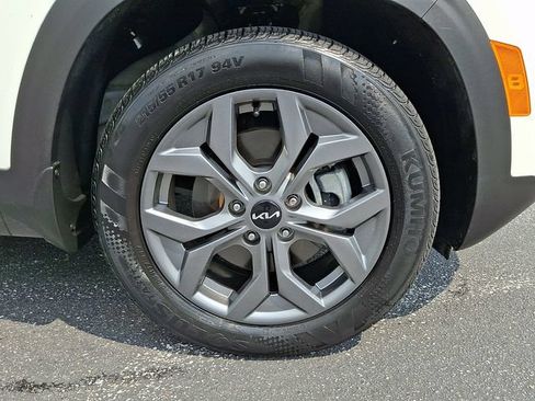 Used 2024 Kia Seltos S AWD/4WD image 8