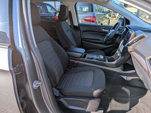 Used 2021 Ford Edge SE image 29