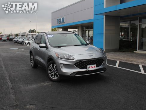 Used 2022 Ford Escape SEL image 2