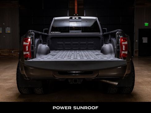 Used 2024 RAM 3500 Limited w/ Towing Technology Group image 9