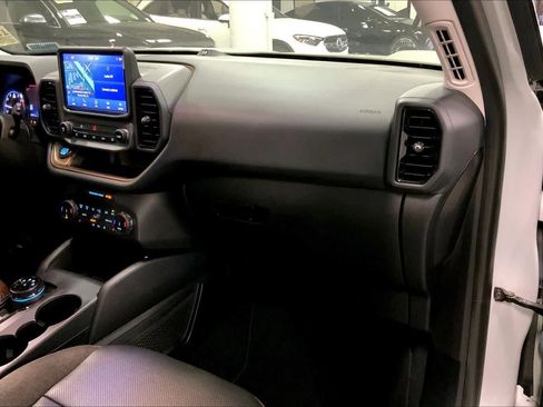 Used 2022 Ford Bronco Sport Outer Banks w/ Tech Package image 17