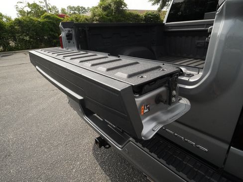 Used 2025 GMC Sierra 1500 Denali w/ Denali Reserve Package AWD/4WD image 11