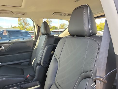 New 2026 INFINITI QX80 Luxe w/ Cargo Package image 9