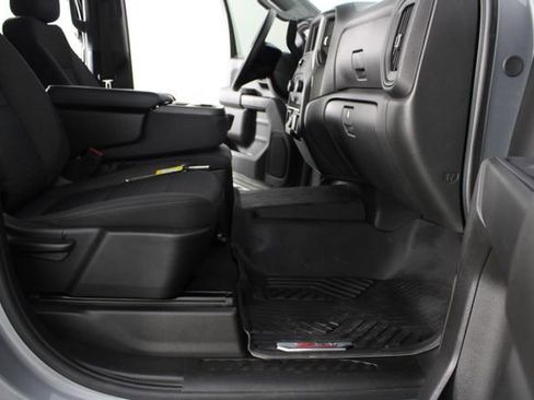 Used 2024 Chevrolet Silverado 1500 Custom Trail Boss w/ LPO, Dark Essentials Package image 19