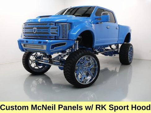 Used 2018 Ford F250 Platinum w/ Platinum Ultimate Package AWD/4WD image 12