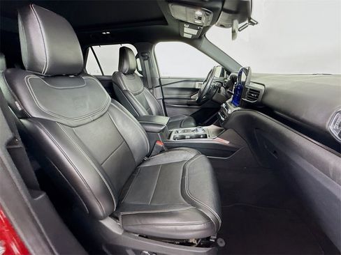 Used 2020 Ford Explorer ST w/ ST Street Pack image 24