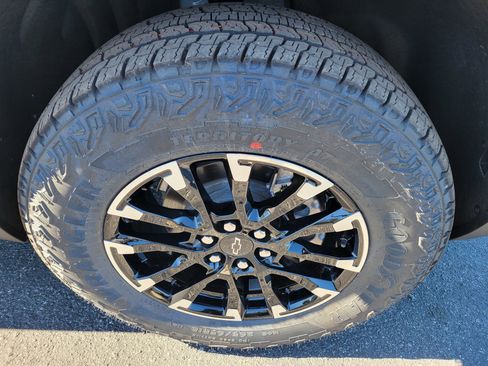 New 2026 Chevrolet Traverse Z71 w/ Enhanced Driving Package image 41