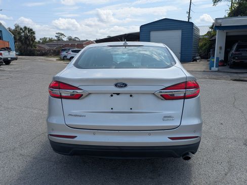 Used 2019 Ford Fusion SEL FWD image 4