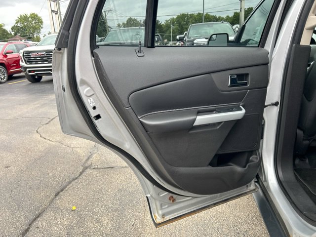 Used 2013 Ford Edge SE FWD image 20