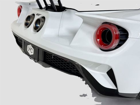 Used 2021 Ford GT Heritage Edition image 36