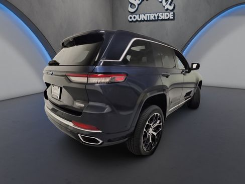Used 2024 Jeep Grand Cherokee Summit AWD/4WD image 12