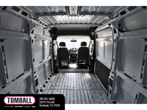Used 2025 RAM ProMaster 2500 w/ Convenience Group FWD image 12