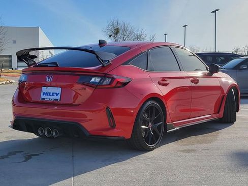 Used 2023 Honda Civic Type R image 5