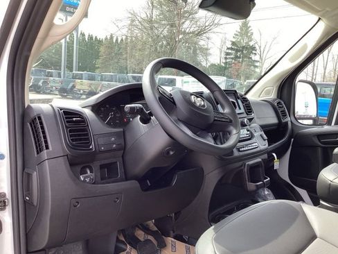 New 2026 RAM ProMaster 2500 w/ Convenience Group FWD image 22