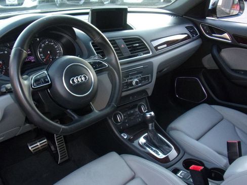 Used 2018 Audi Q3 2.0T Premium Plus w/ Premium Plus Package AWD/4WD image 5