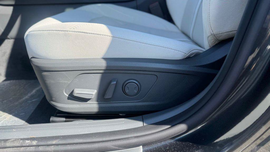 New 2026 Hyundai Sonata SEL AWD/4WD image 16