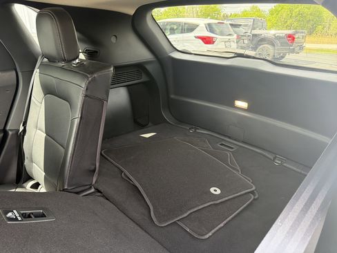 Used 2020 Ford Escape Titanium AWD/4WD image 28